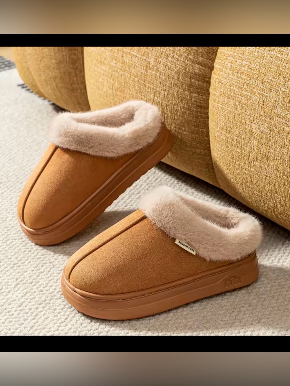Cozy Faux Fur-Lined Women's Slip-On Slippers - Tan